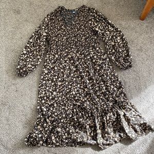 Old navy peasant dress